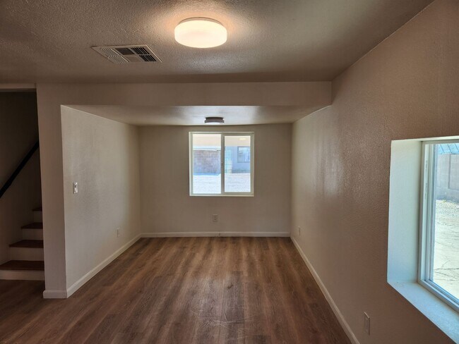 707 E Roma Ave Phoenix, AZ 85014 photo 5