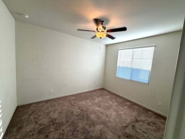 22913 E Marsh Rd Queen Creek, AZ 85142 photo 4