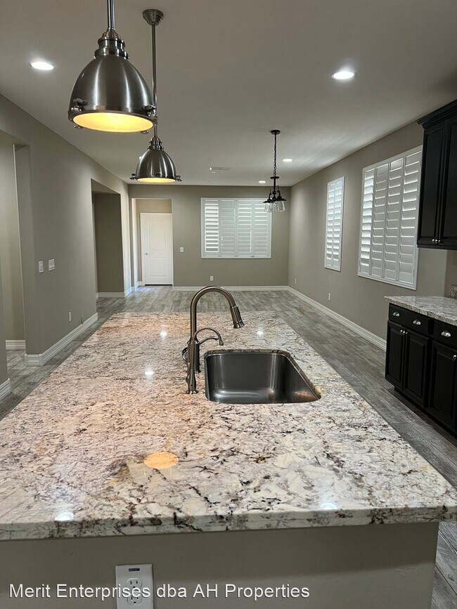 2932 W Westland Rd Phoenix, AZ 85085 photo 5