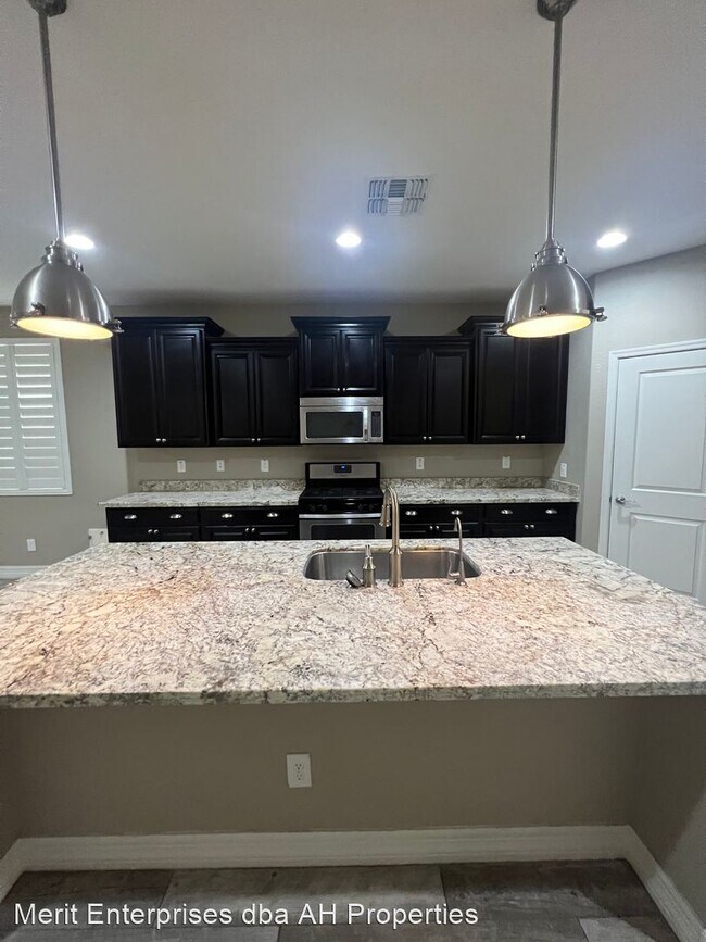 2932 W Westland Rd Phoenix, AZ 85085 photo 3