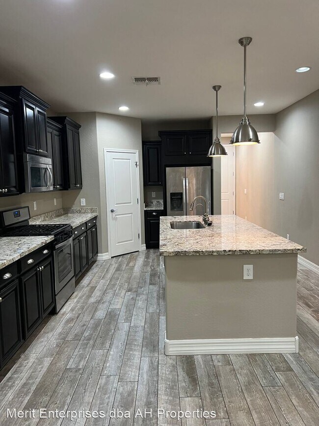 2932 W Westland Rd Phoenix, AZ 85085 photo 2