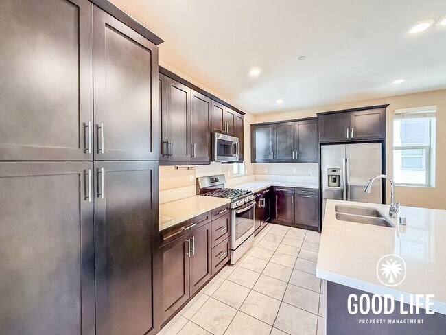 16755 Coyote Bush Dr San Diego, CA 92127