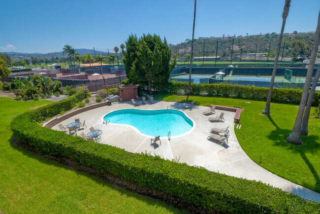 2003 Costa Del Mar Rd Carlsbad, CA 92009