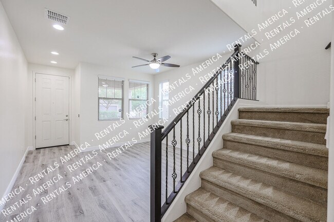 21948 N 98th Dr Peoria, AZ 85383 photo 5