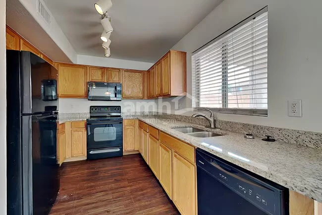 9815 West Riverside Avenue Tolleson, AZ 85353 photo 3
