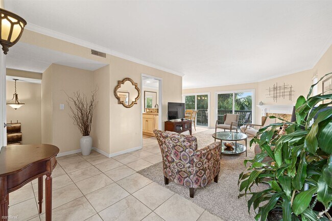 6917 Camino Revueltos San Diego, CA 92111 photo 2