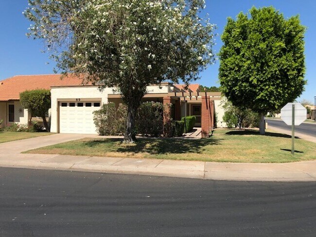 89 Leisure World Mesa, AZ 85206 photo 2