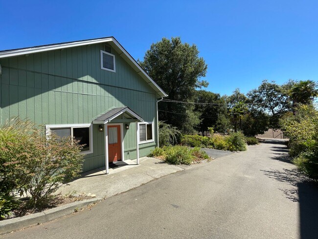 4200 Green Valley School Rd Sebastopol, CA 95472 photo 2