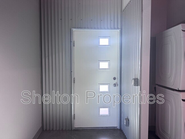 2121 W Hayward Ave Phoenix, AZ 85021 photo 2
