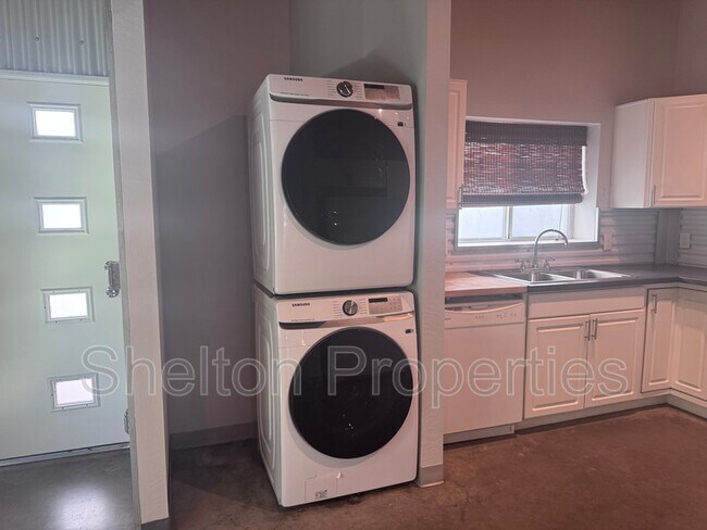 2121 W Hayward Ave Phoenix, AZ 85021 photo 5