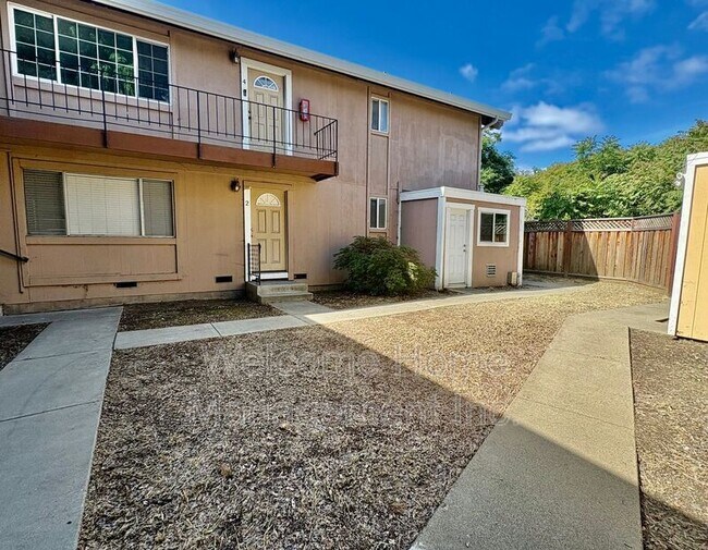 2225 Hillsborough Ct Concord, CA 94520 photo 2
