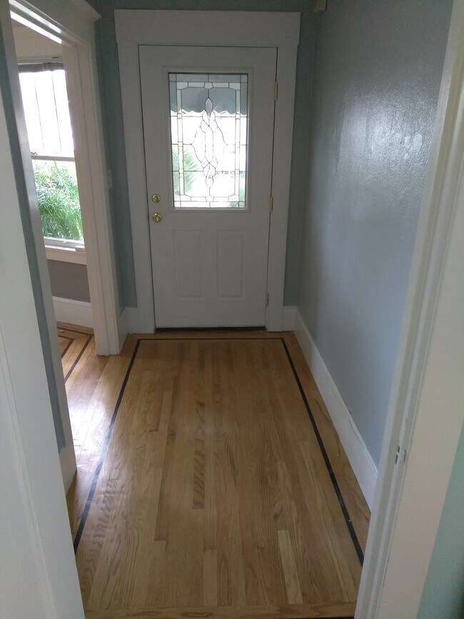 2112 11th Ave Oakland, CA 94606 photo 3
