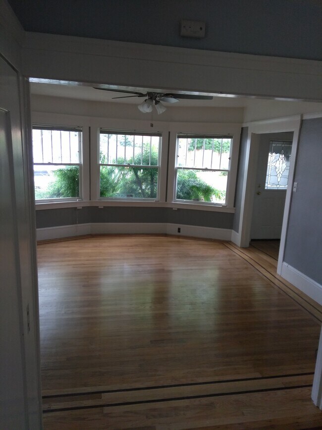 2112 11th Ave Oakland, CA 94606 photo 4
