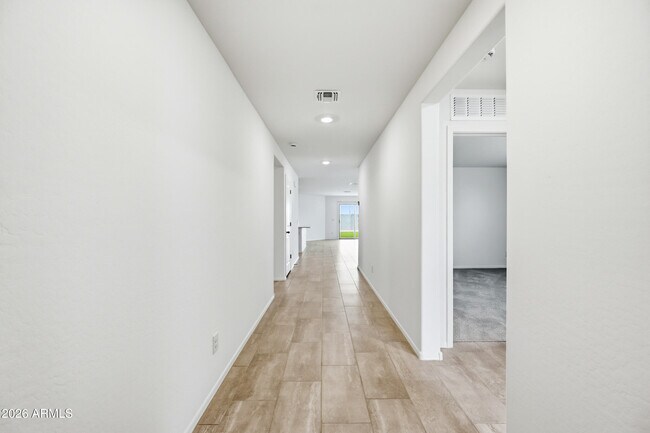 24661 W Jessica Ln Buckeye, AZ 85326 photo 2