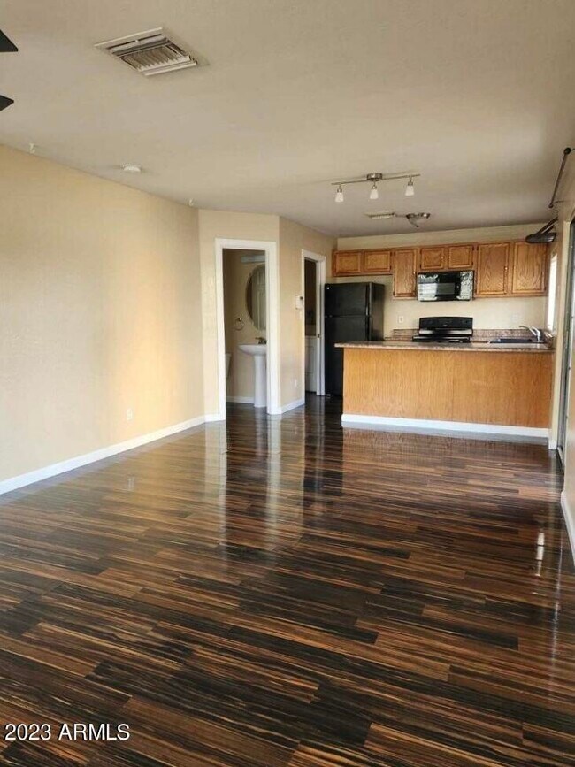 1731 E Cambridge Ave Phoenix, AZ 85006 photo 3