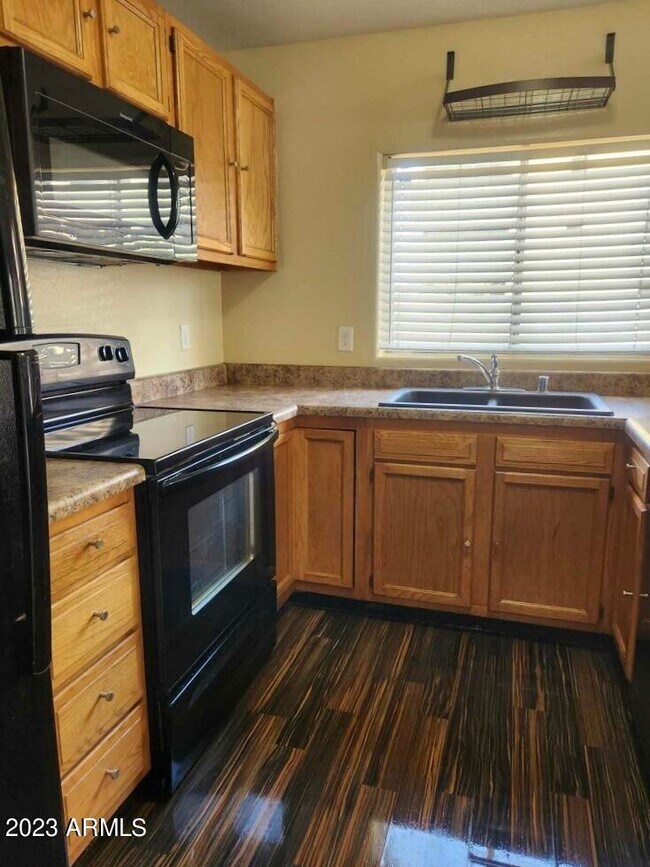 1731 E Cambridge Ave Phoenix, AZ 85006 photo 5