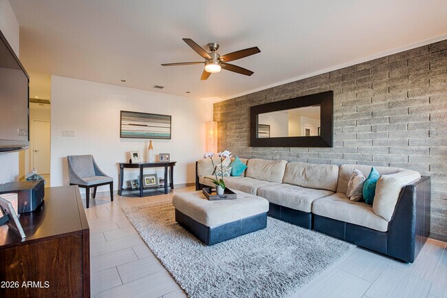 6709 E 3rd St Scottsdale, AZ 85251 photo 3