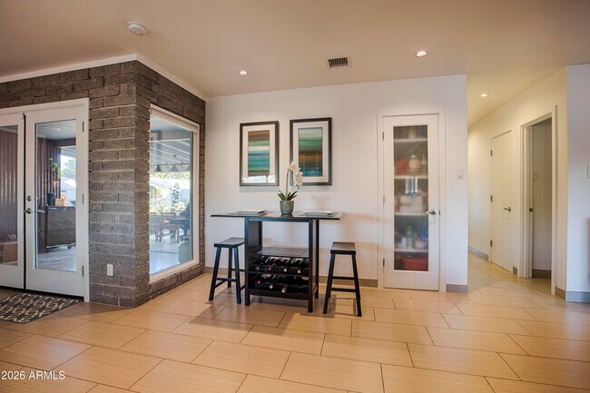 6709 E 3rd St Scottsdale, AZ 85251 photo 5
