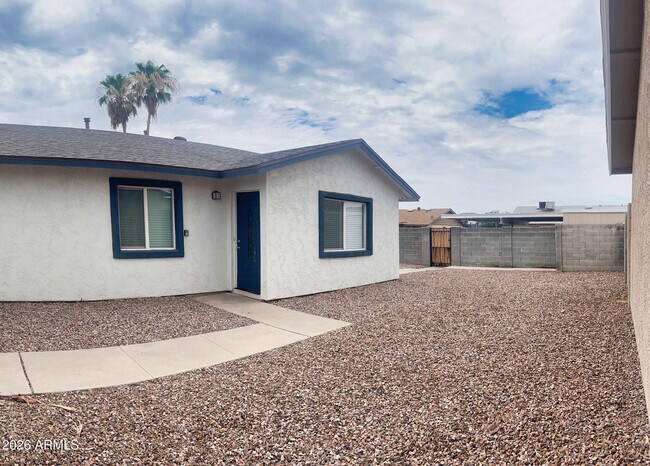 14650 N 54th Ave Glendale, AZ 85306 photo 2