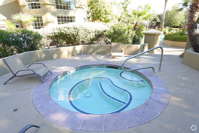 Bella Terra Condominiums photo 5