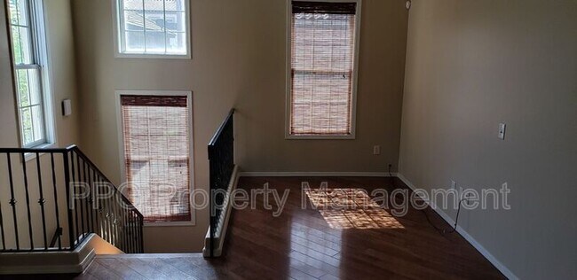 5729 S 21st Terrace Phoenix, AZ 85040 photo 2