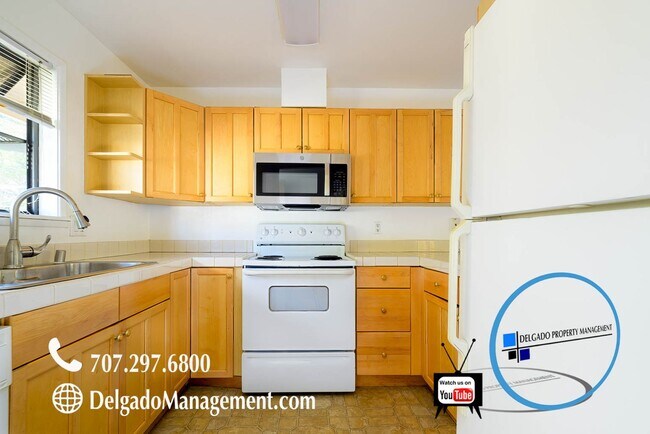 900 Southampton Rd Benicia, CA 94510 photo 3