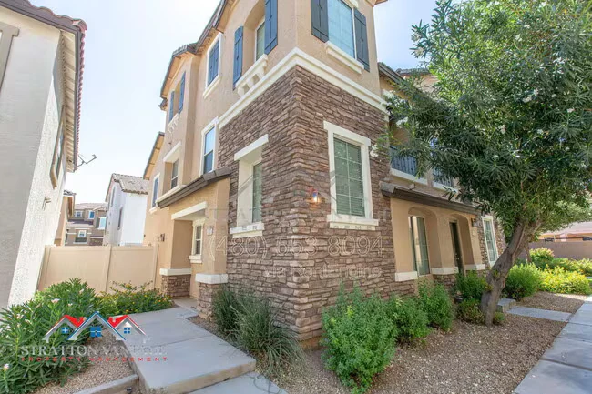 935 W Wendy Way Gilbert, AZ 85233 photo 2