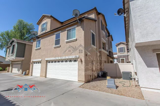 935 W Wendy Way Gilbert, AZ 85233 photo 3