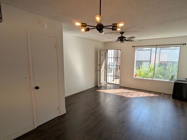 8265 Echo Dell Rd San Diego, CA 92119 photo 2