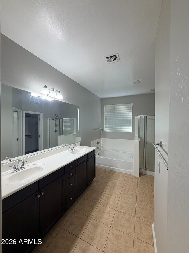 1810 W Loemann Dr San Tan Valley, AZ 85144 photo 5
