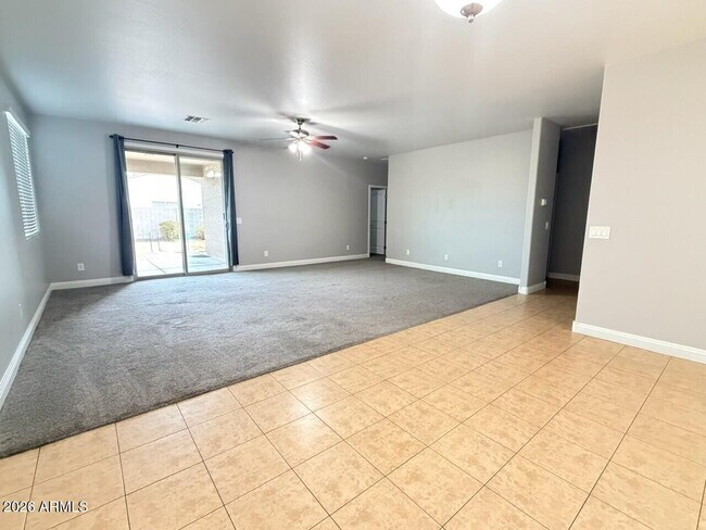 1810 W Loemann Dr San Tan Valley, AZ 85144 photo 3