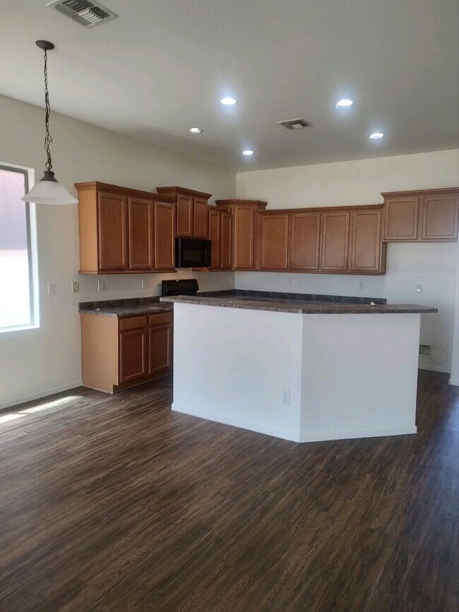 5629 W Carson Rd Phoenix, AZ 85339 photo 2