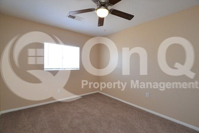 2824 W Louise Dr Phoenix, AZ 85027 photo 4