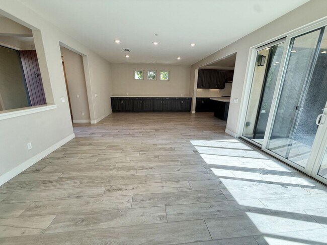 6705 Aliso Valley Way San Diego, CA 92130 photo 5