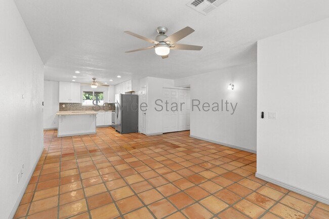 4910 E Sunnyside Dr Scottsdale, AZ 85254 photo 5