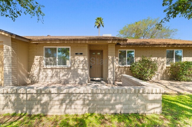 4910 E Sunnyside Dr Scottsdale, AZ 85254 photo 3