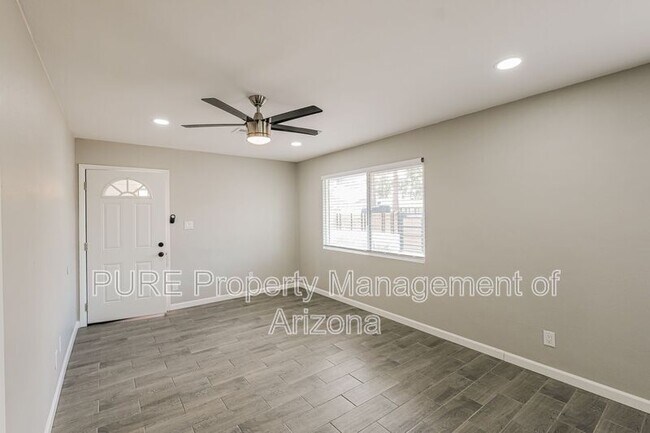 3237 N 66th St Scottsdale, AZ 85251 photo 3
