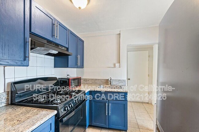 2449 1/2 L St San Diego, CA 92102