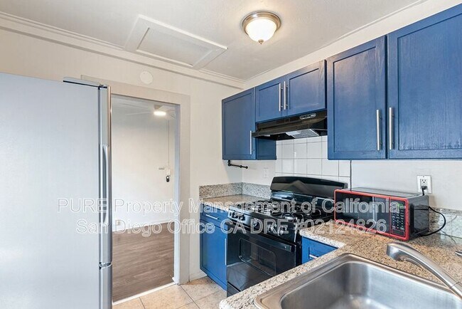2449 1/2 L St San Diego, CA 92102 photo 2