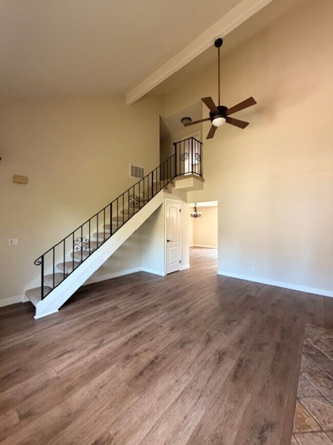1312 Jasmine Cir photo 5