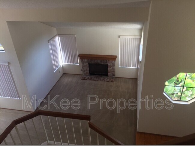 12951 Pipilo Ct San Diego, CA 92129 photo 4
