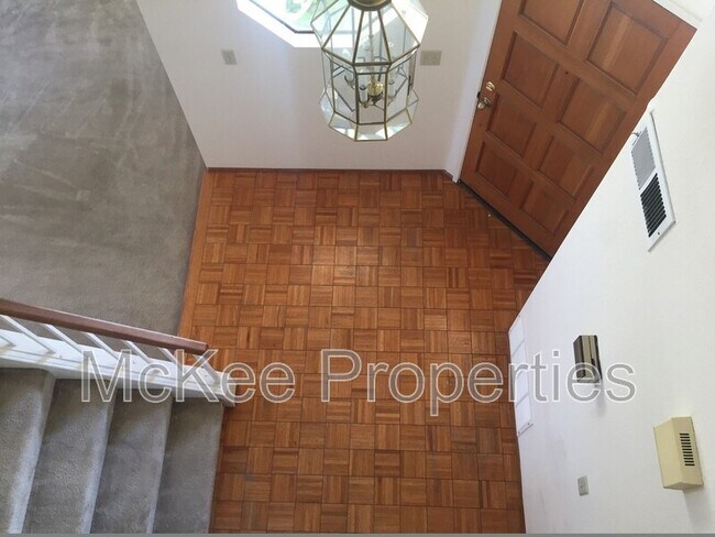 12951 Pipilo Ct San Diego, CA 92129 photo 3