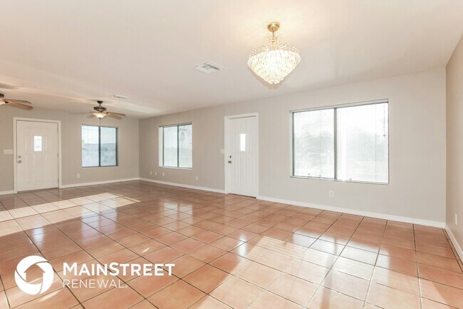 11635 N 83rd Ave Peoria, AZ 85345 photo 5