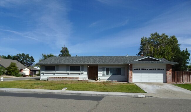 2335 Shannon Lane, Walnut Creek, CA 94598 photo 2