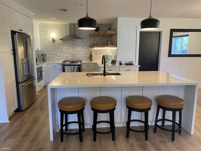 4525 N 82nd St Scottsdale, AZ 85251 photo 3