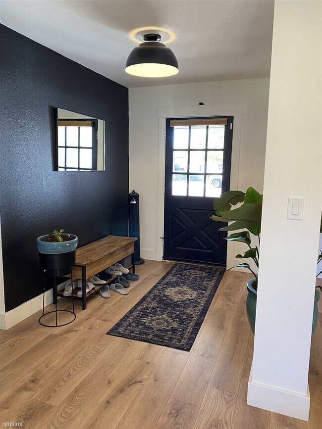 4525 N 82nd St Scottsdale, AZ 85251 photo 2