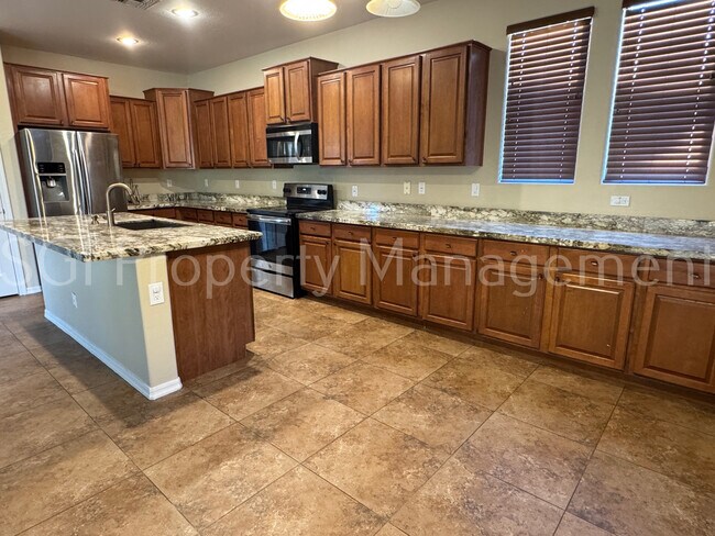 453 E Cactus Wren Dr Casa Grande, AZ 85122 photo 4