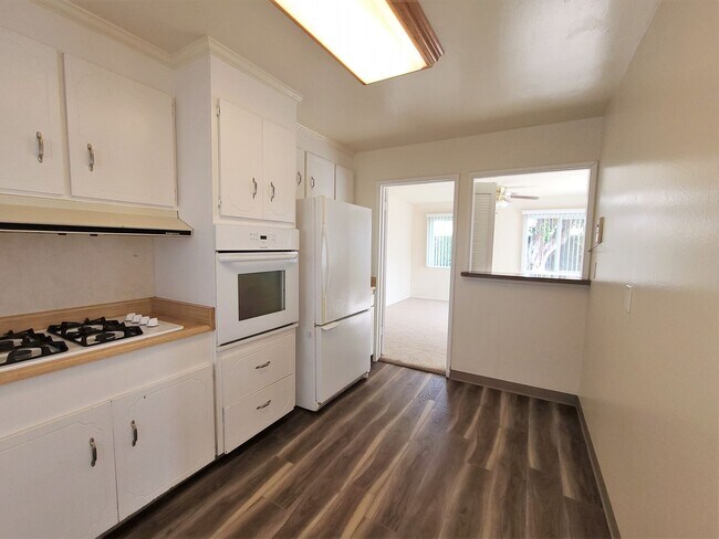 4159 Taos Dr San Diego, CA 92117 photo 3