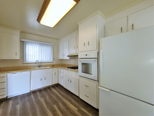 4159 Taos Dr San Diego, CA 92117 photo 4