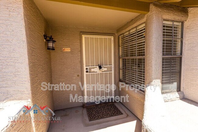 10015 E Mountain View Rd Scottsdale, AZ 85258 photo 3